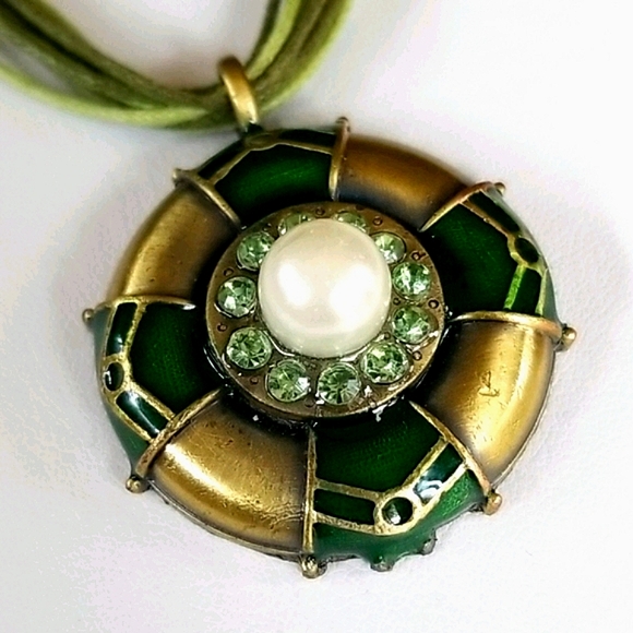 Vintage 1970s Faux Pearl and Rhinestone Pendant Necklace - Picture 5 of 12